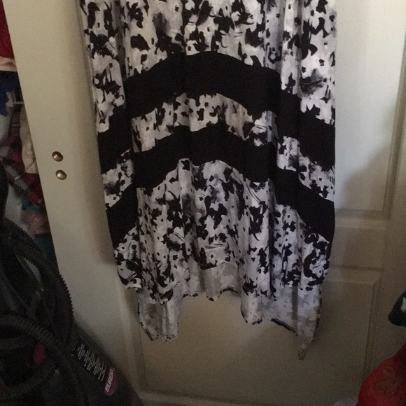 Simply Vera wang nightgown - Picture 3 of 3